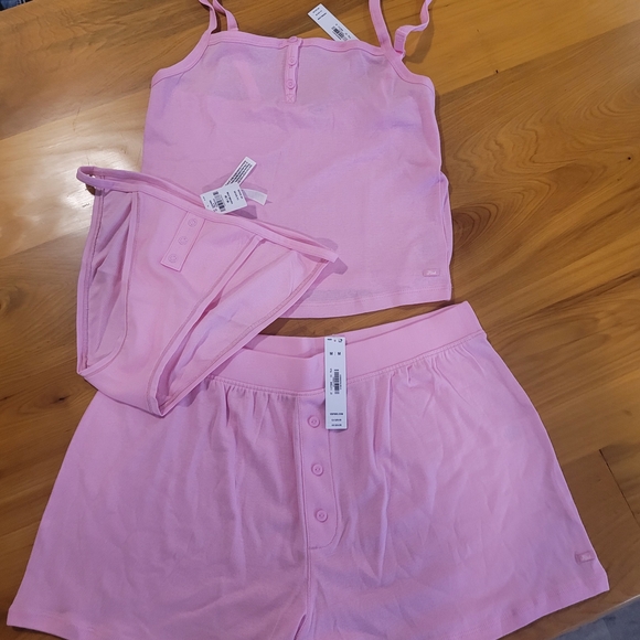 VS PINK Chic Pink Women's Pajama Set - Picture 6 of 6